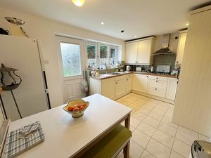 Kitchen/Dining Room- click for photo gallery